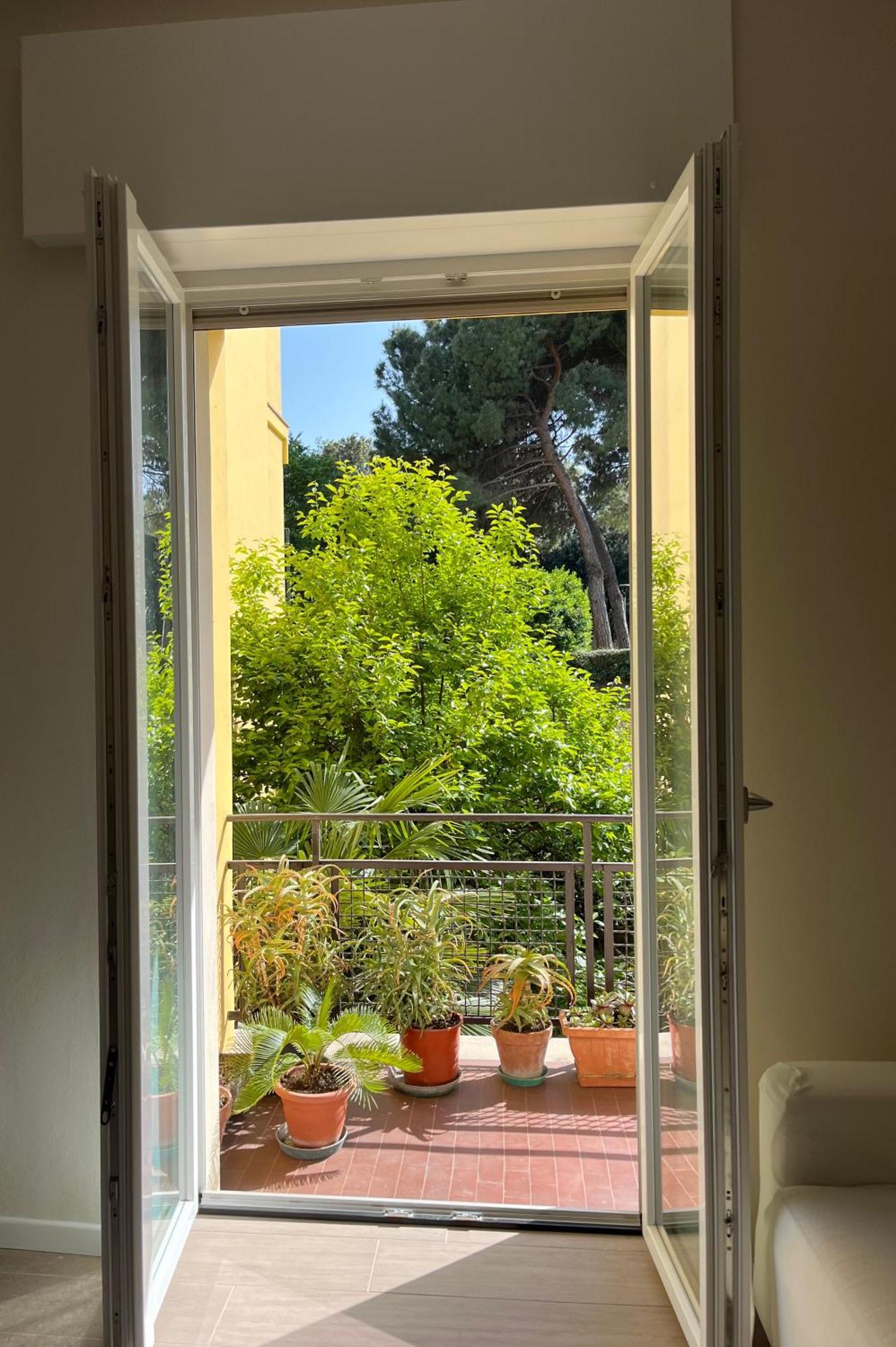 Tanny'S Home — Photos 1